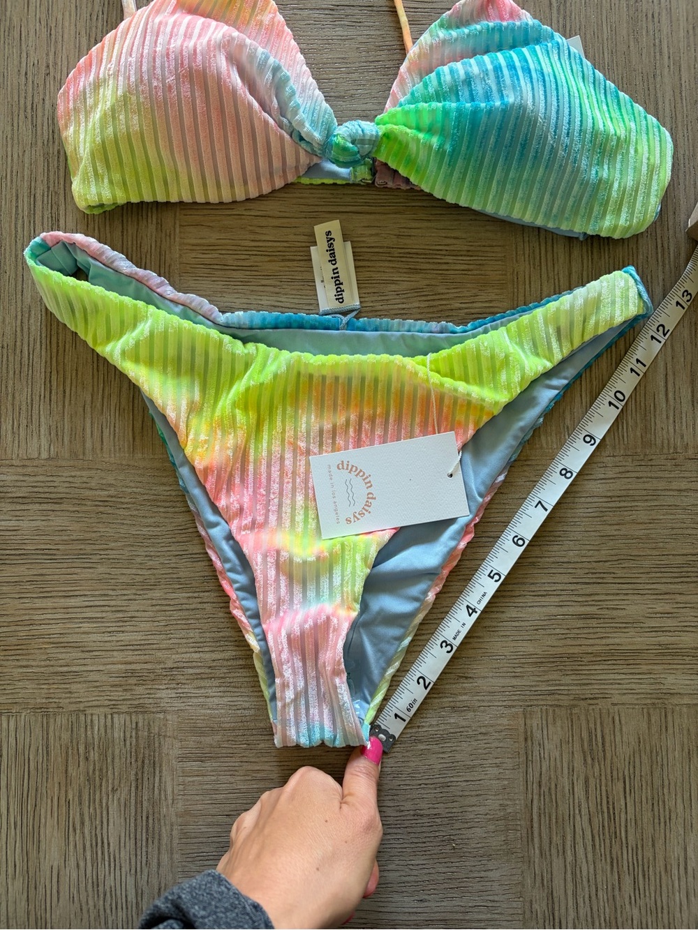 Dippin Daisys, Knot-Front Multicolor Gradient Bikini - Pink & Aqua - Picture 14 of 16